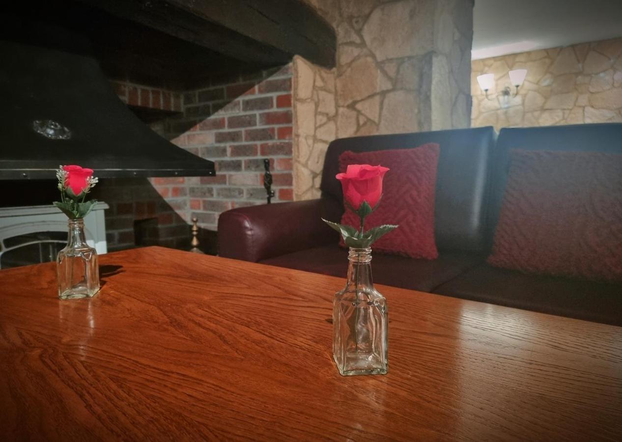 The Pelican Inn Stapleford  エクステリア 写真