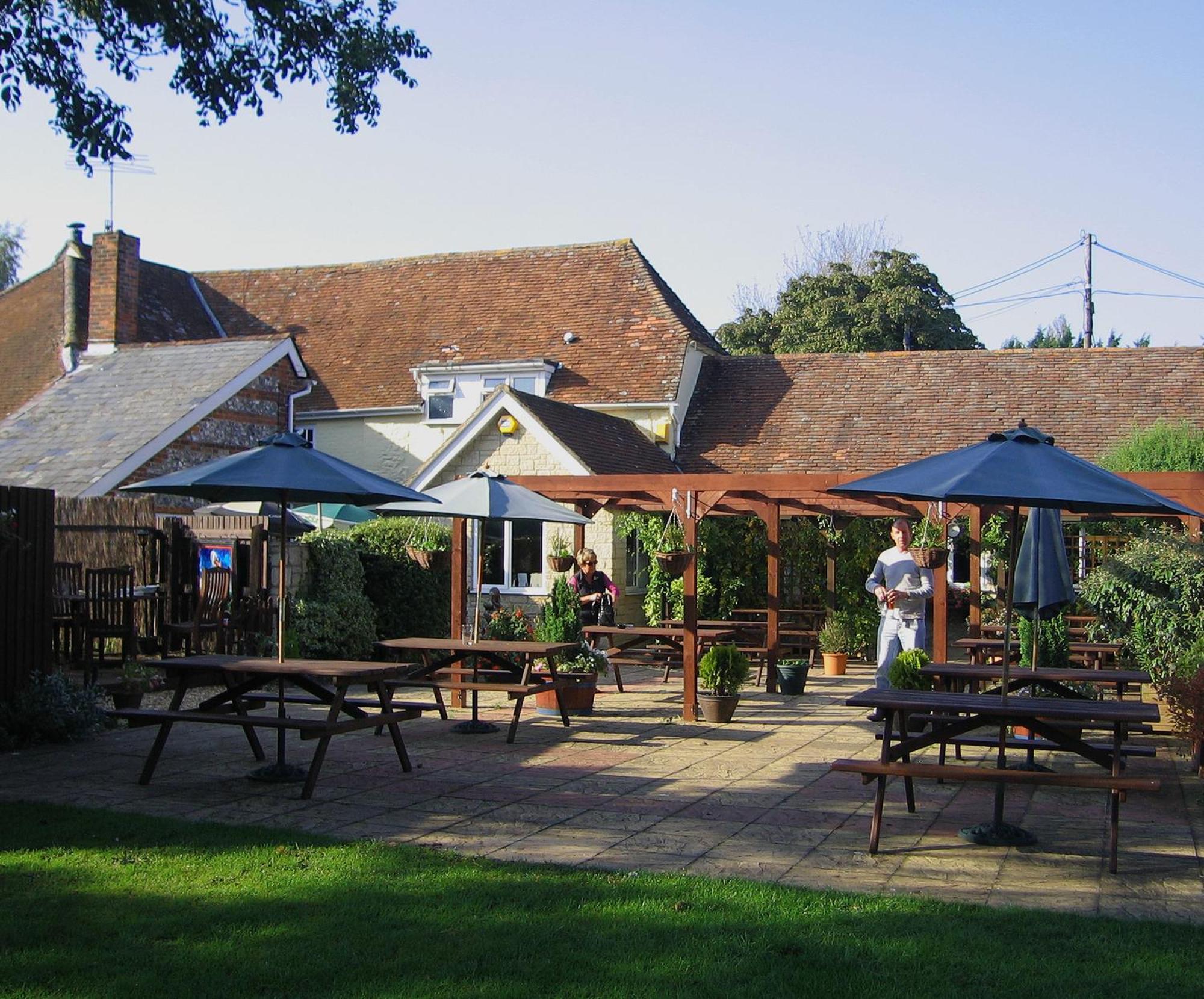 The Pelican Inn Stapleford  エクステリア 写真
