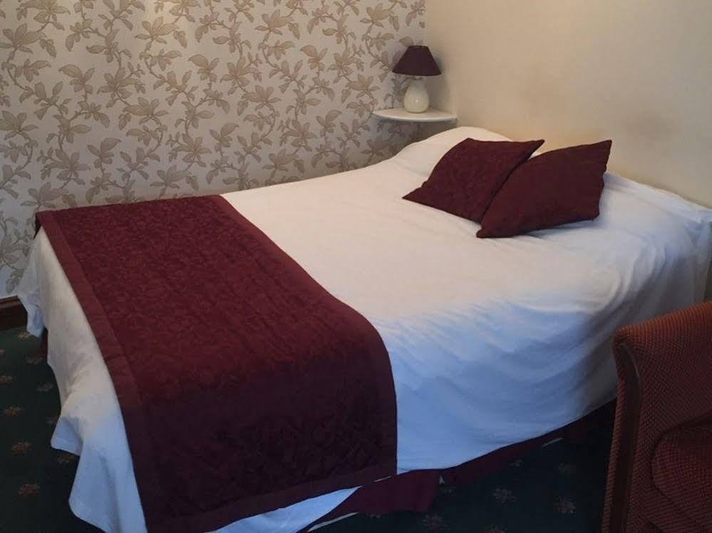 The Pelican Inn Stapleford  エクステリア 写真
